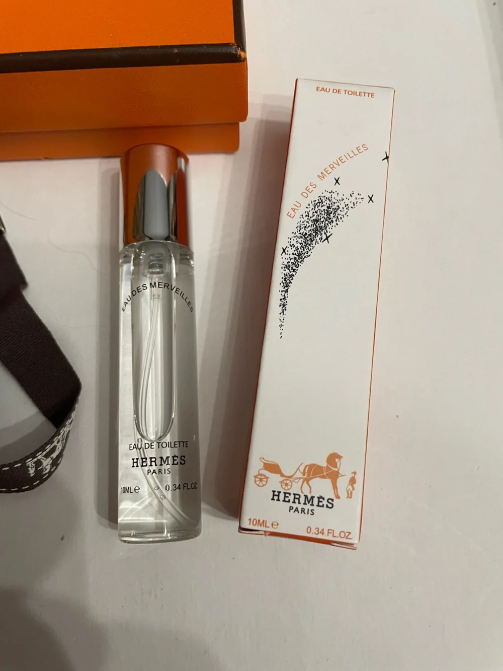 Hermes bundle- keychain / spray / gift box